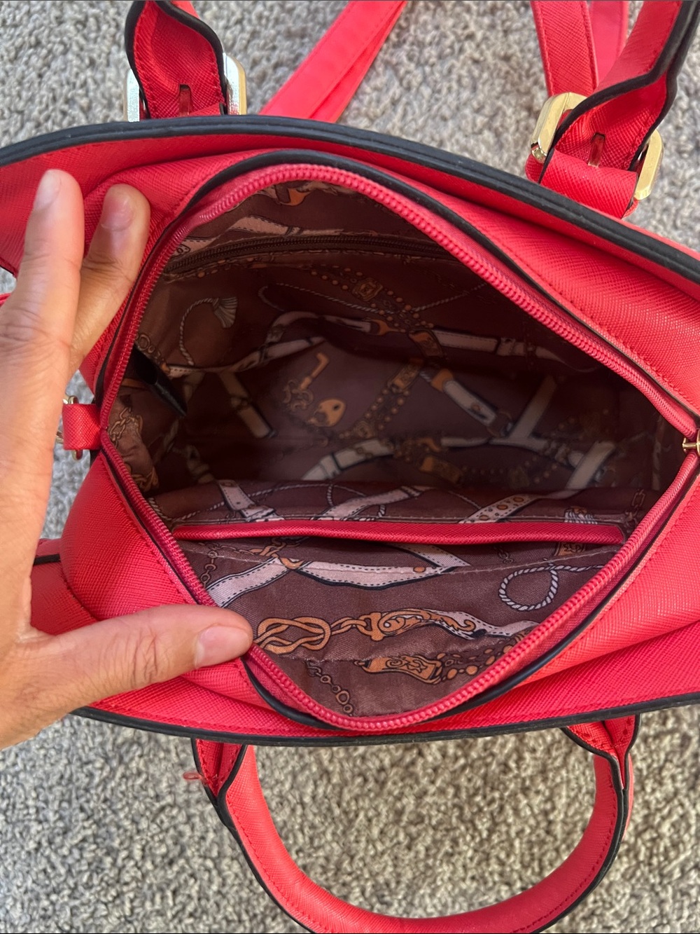 Red Structured Top-Handle Crossbody Bag - Picture 2 of 3